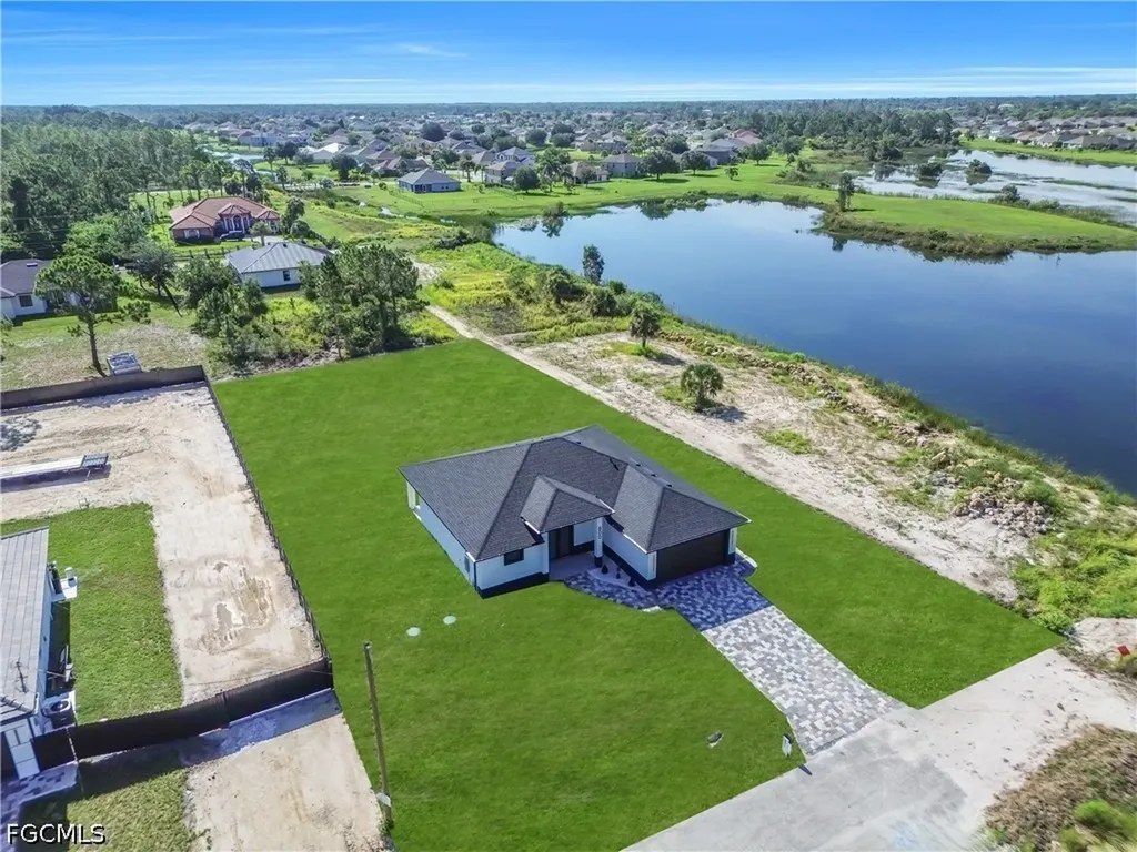 800 Pine Avenue Lehigh Acres FL 33972