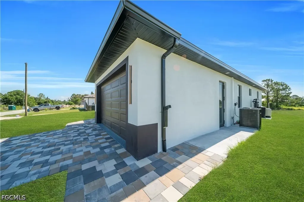 800 Pine Avenue Lehigh Acres FL 33972