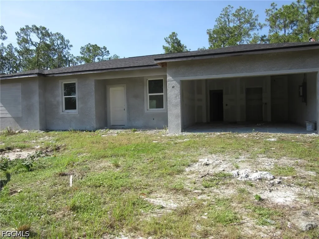 702 E 15th Street Lehigh Acres FL 33972