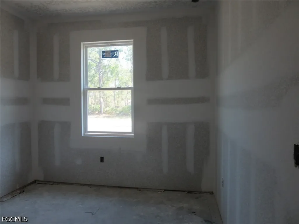 702 E 15th Street Lehigh Acres FL 33972