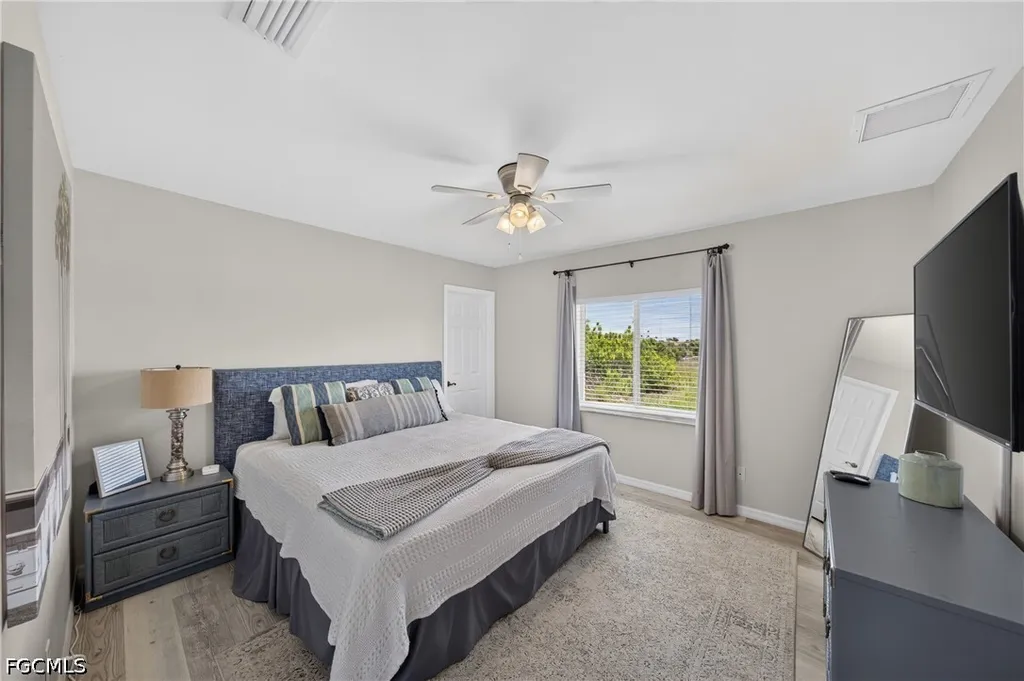 519 NE 19th Terrace Cape Coral FL 33909