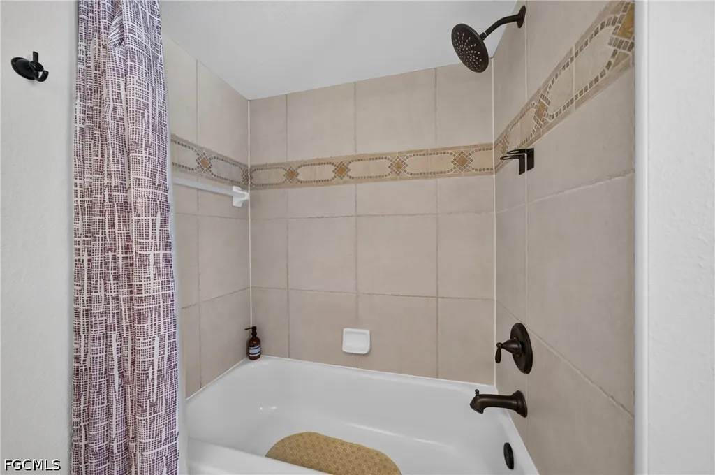 519 NE 19th Terrace Cape Coral FL 33909