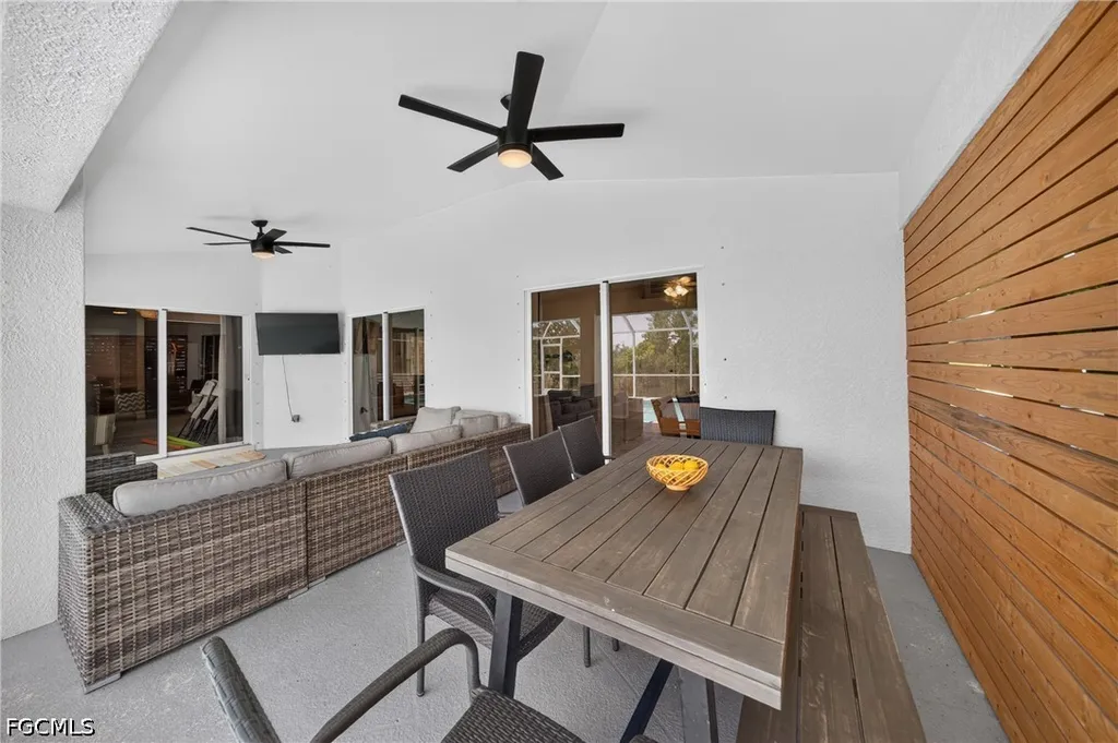 519 NE 19th Terrace Cape Coral FL 33909