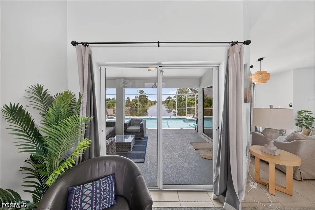 519 NE 19th Terrace Cape Coral FL 33909