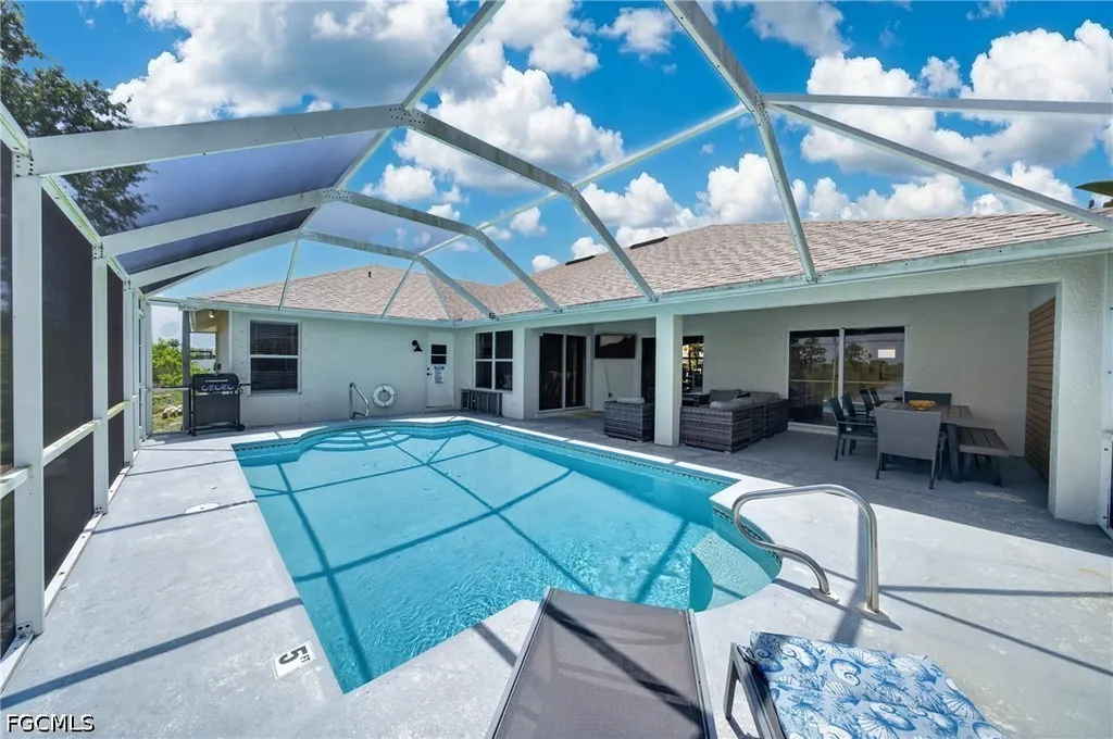 519 NE 19th Terrace Cape Coral FL 33909