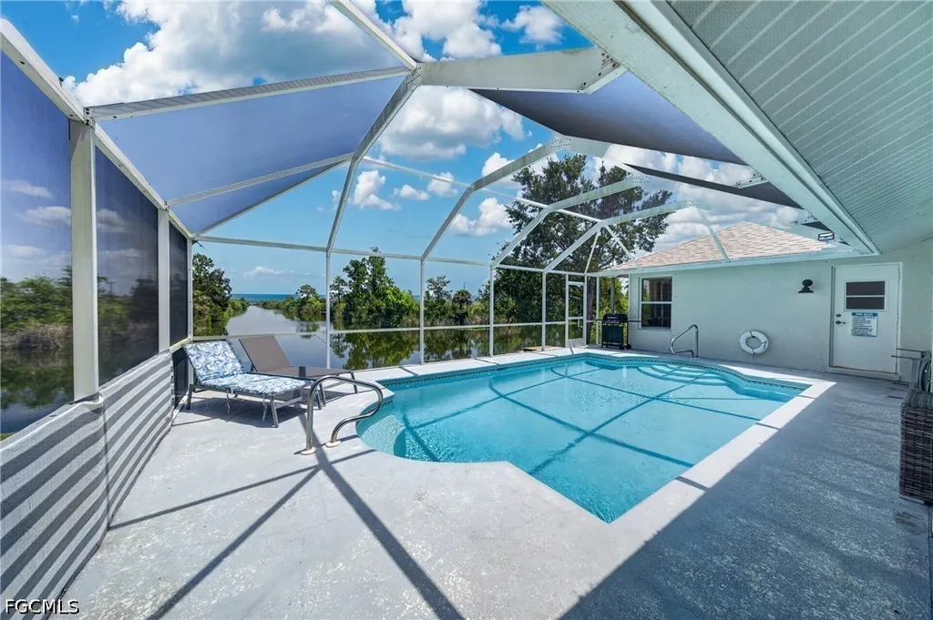 519 NE 19th Terrace Cape Coral FL 33909