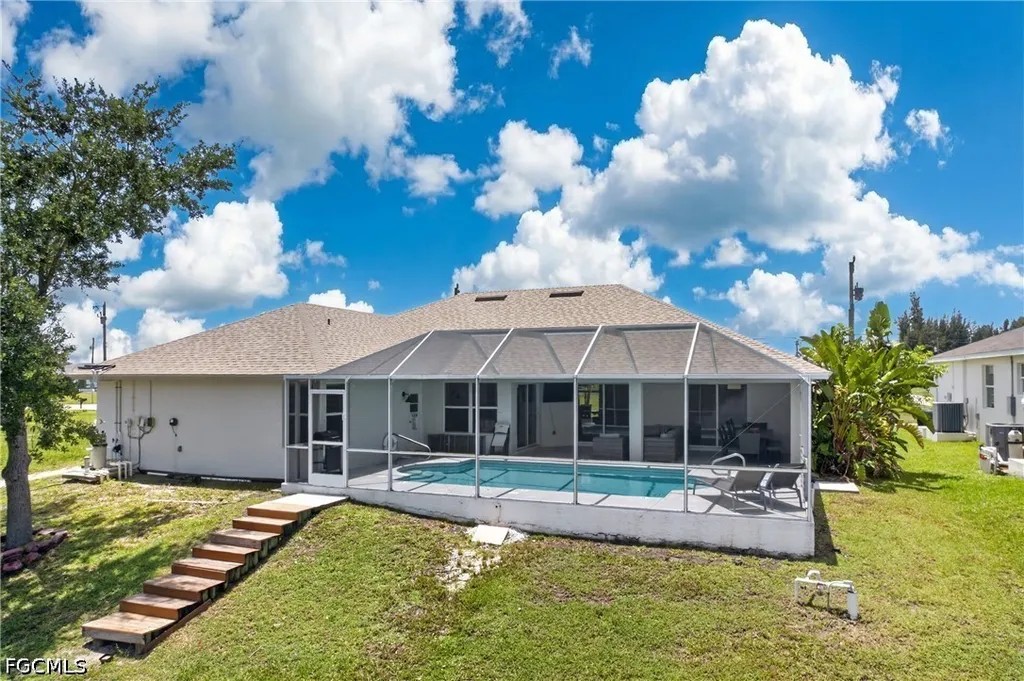 519 NE 19th Terrace Cape Coral FL 33909