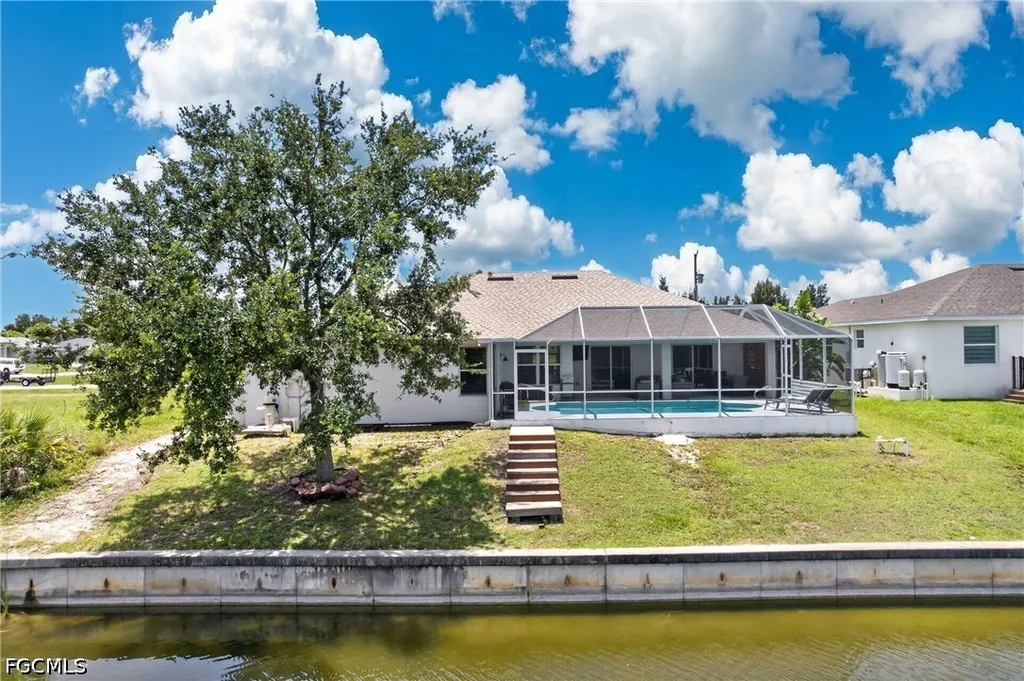 519 NE 19th Terrace Cape Coral FL 33909