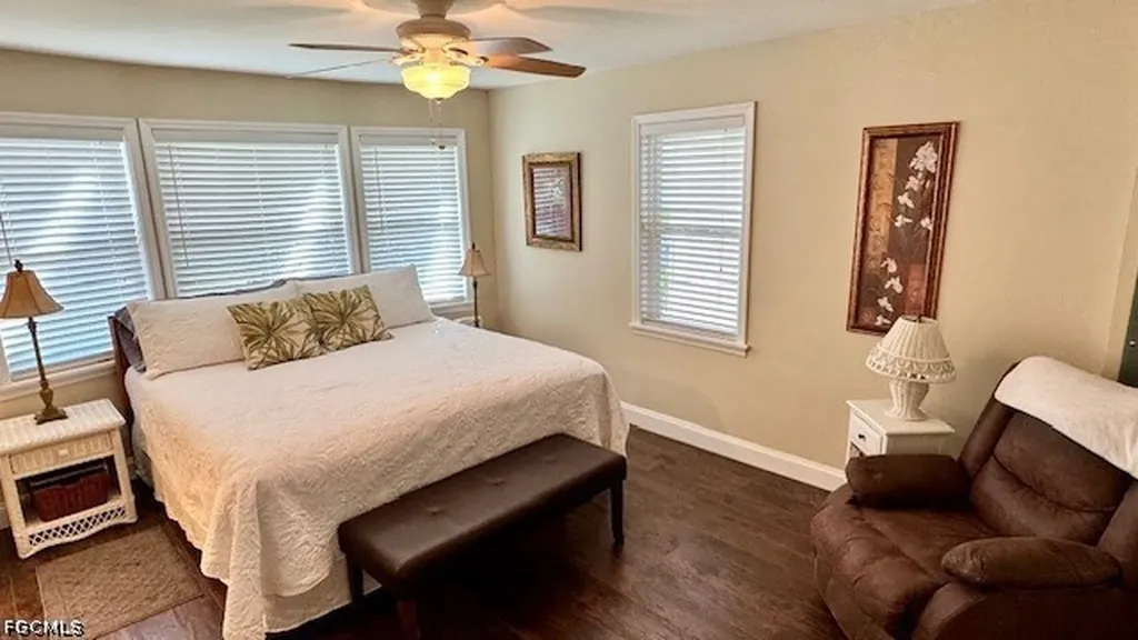 5520 Colonial Road North Fort Myers FL 33917