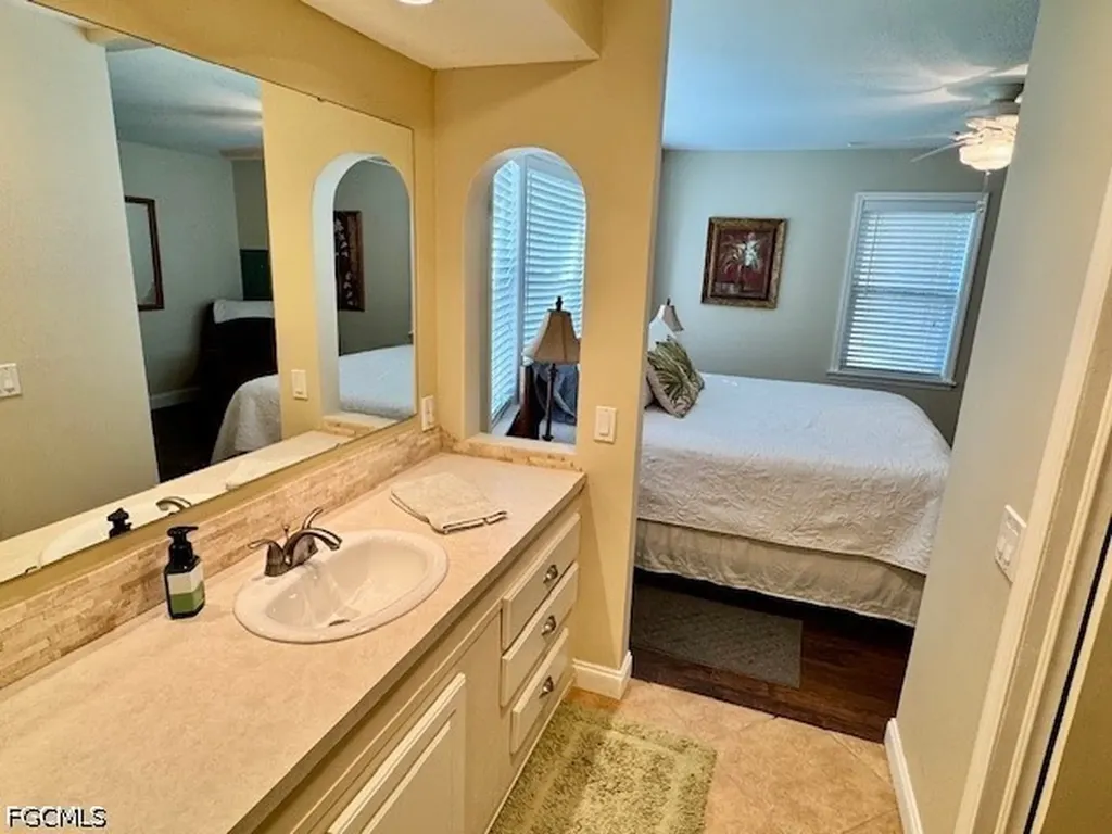 5520 Colonial Road North Fort Myers FL 33917