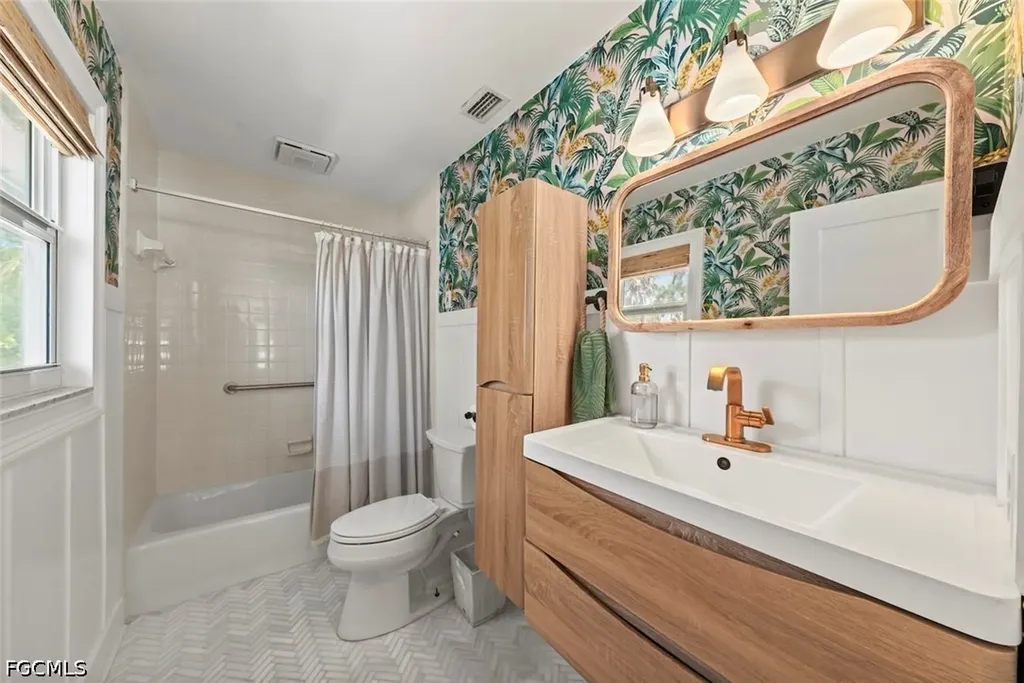 2539 Coconut Drive Sanibel FL 33957
