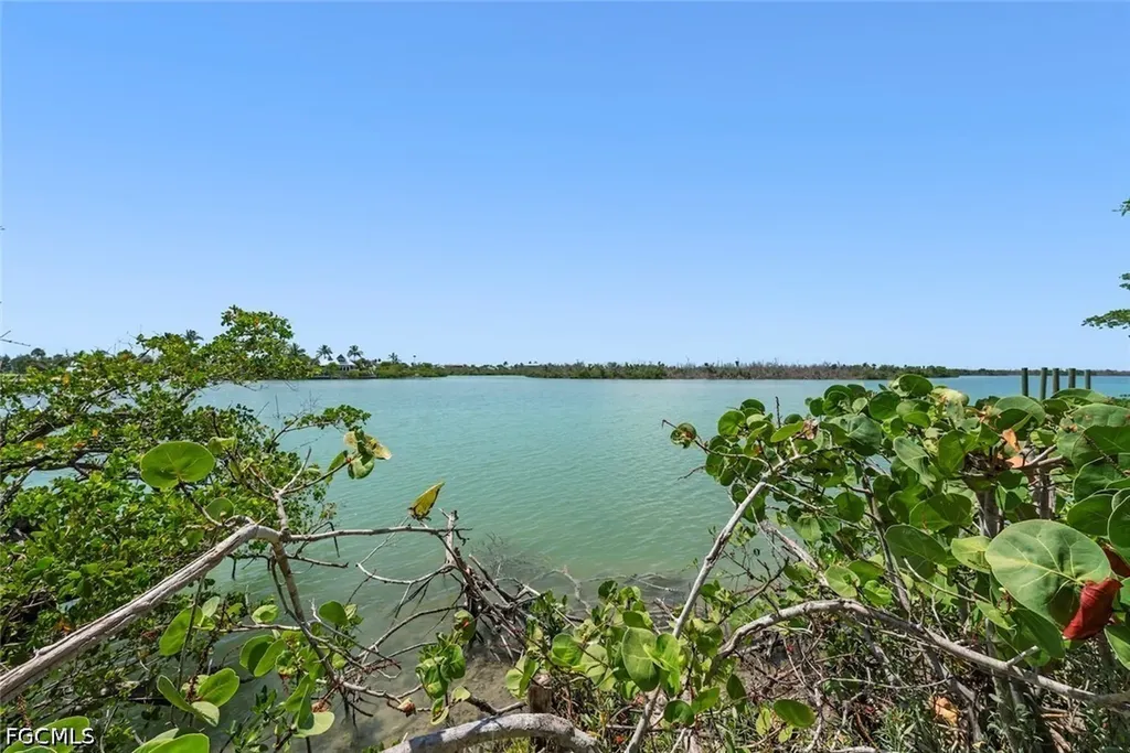 2539 Coconut Drive Sanibel FL 33957