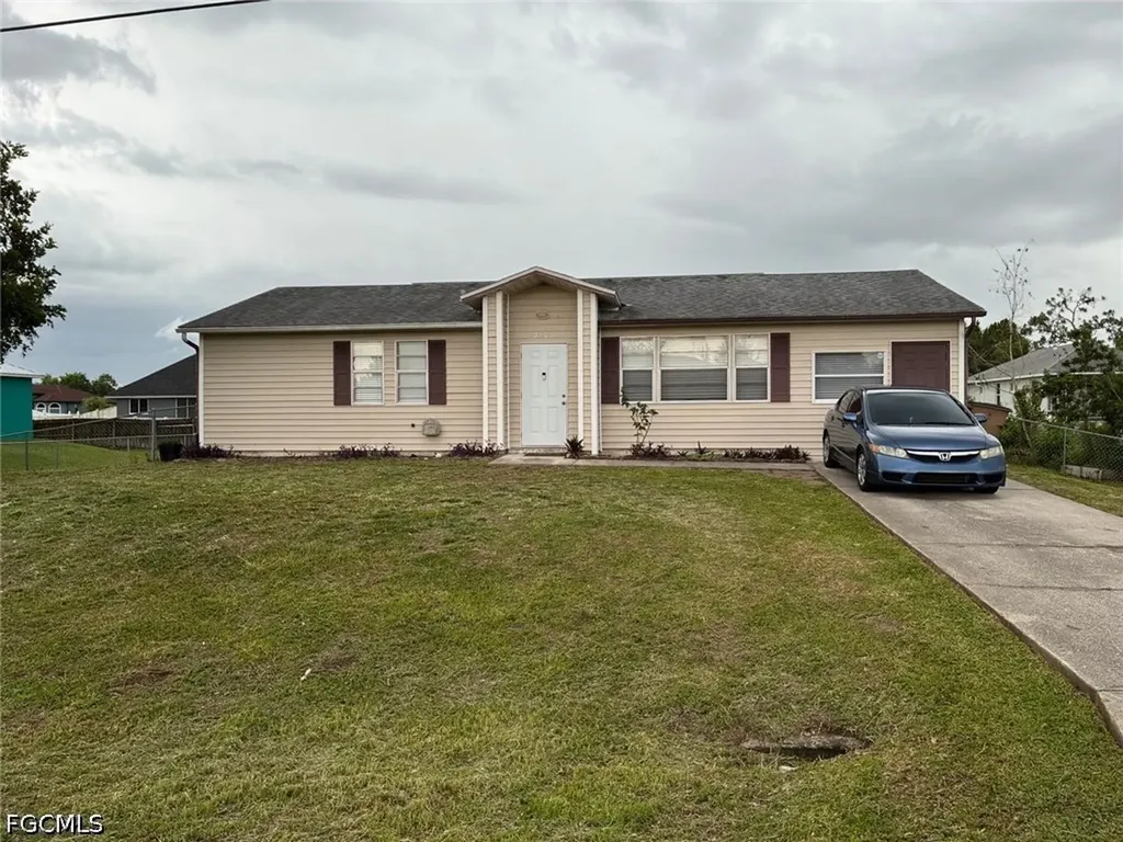 3409 23rd Street W Lehigh Acres FL 33971
