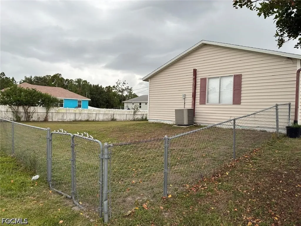 3409 23rd Street W Lehigh Acres FL 33971