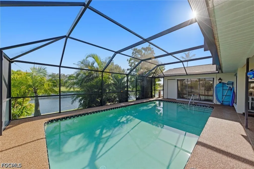 609 SW 35th Terrace Cape Coral FL 33914