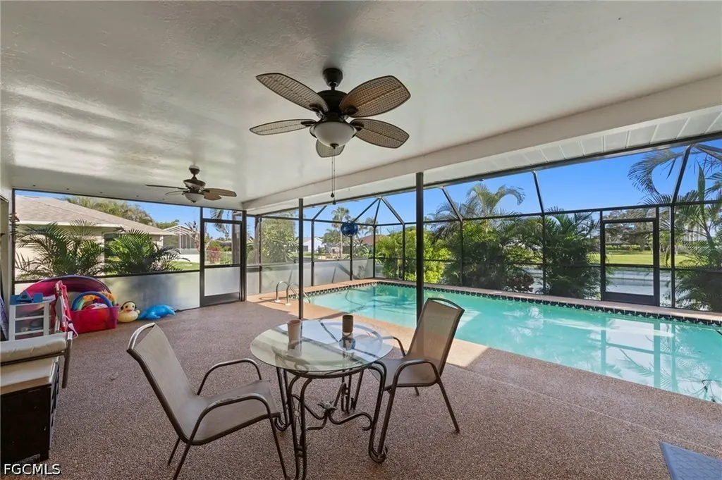 609 SW 35th Terrace Cape Coral FL 33914