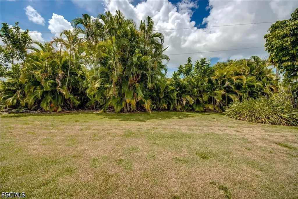 1140 SW 42nd Terrace Cape Coral FL 33914