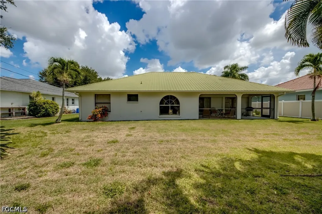 1140 SW 42nd Terrace Cape Coral FL 33914