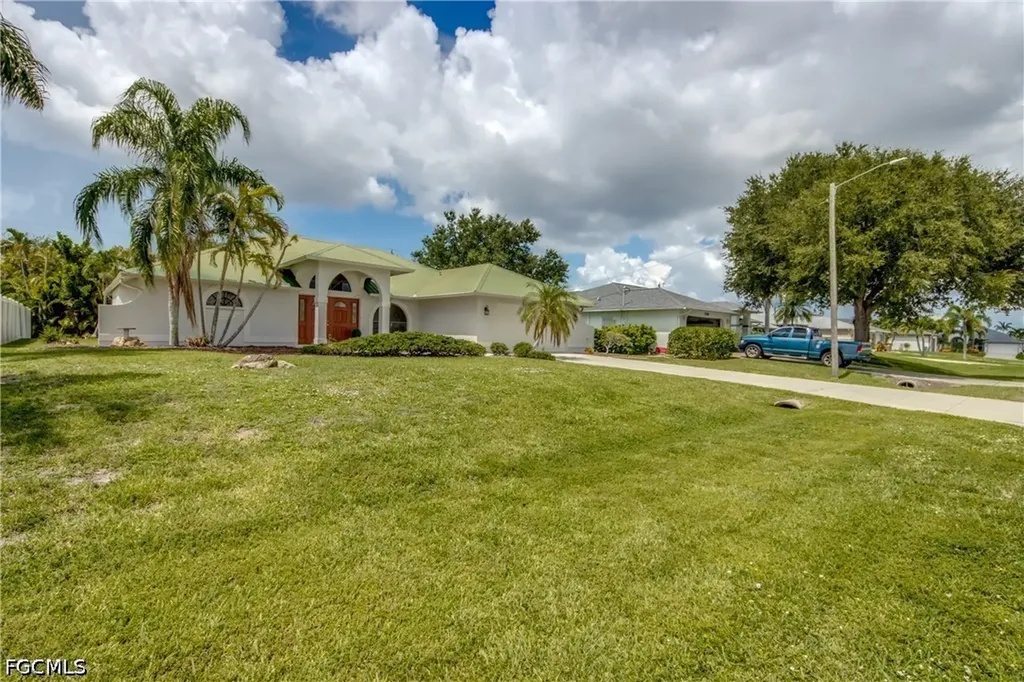 1140 SW 42nd Terrace Cape Coral FL 33914