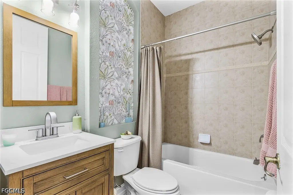 2441 NW 9th Terrace Cape Coral FL 33993