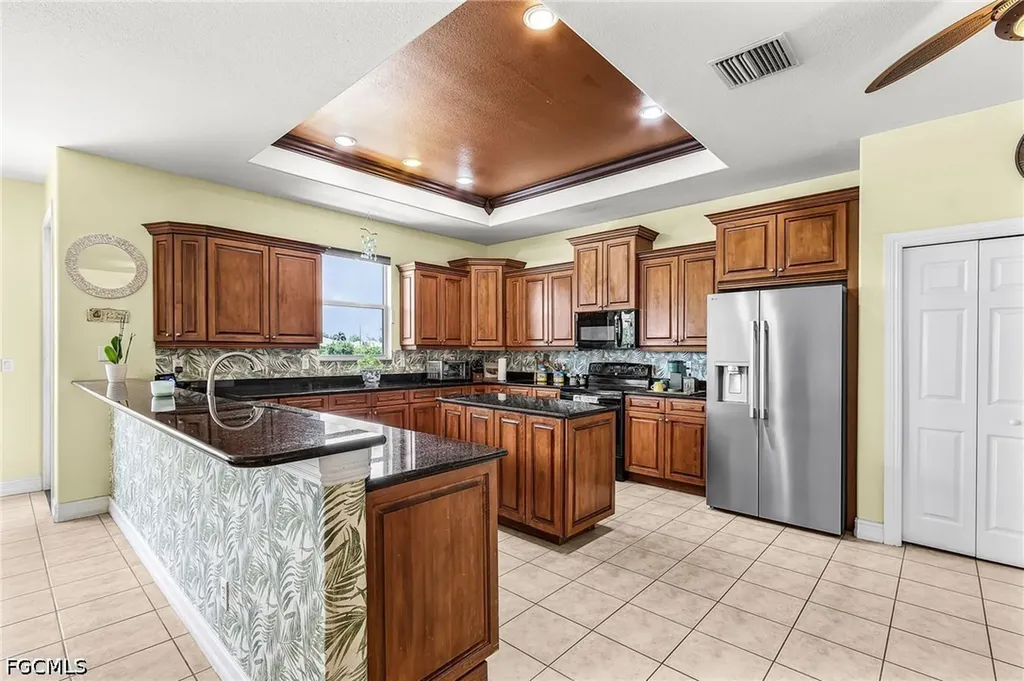 2441 NW 9th Terrace Cape Coral FL 33993