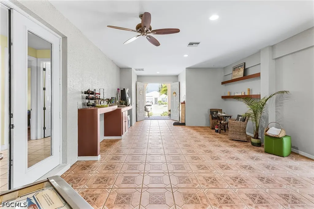 2441 NW 9th Terrace Cape Coral FL 33993