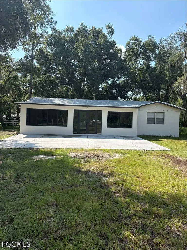 102 Oak Drive Clewiston FL 33440