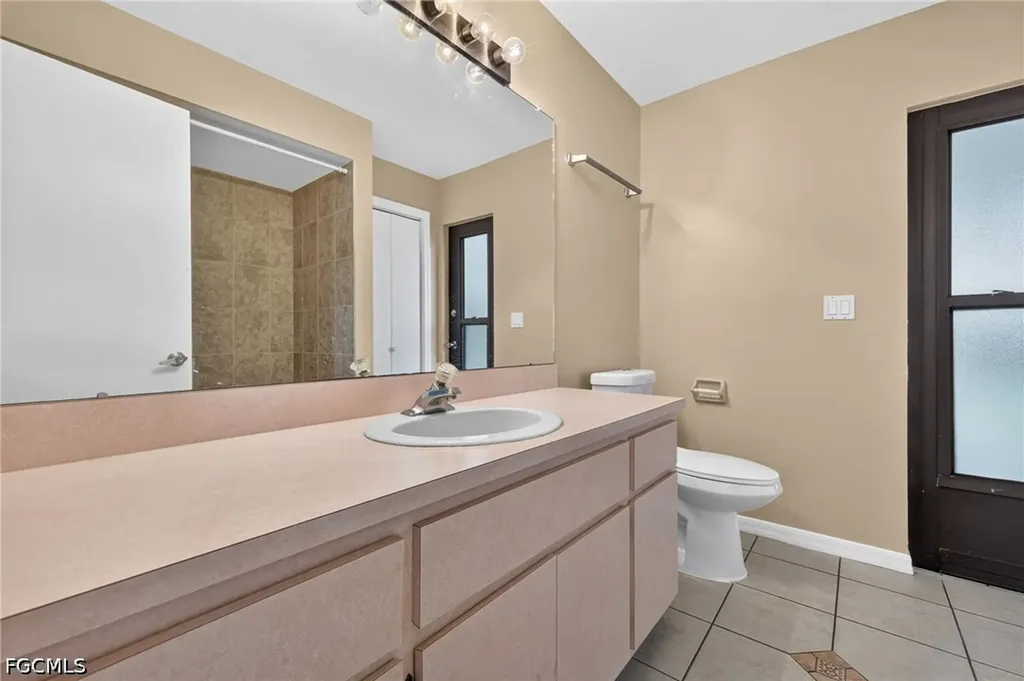 718 SW 35th Terrace Cape Coral FL 33914