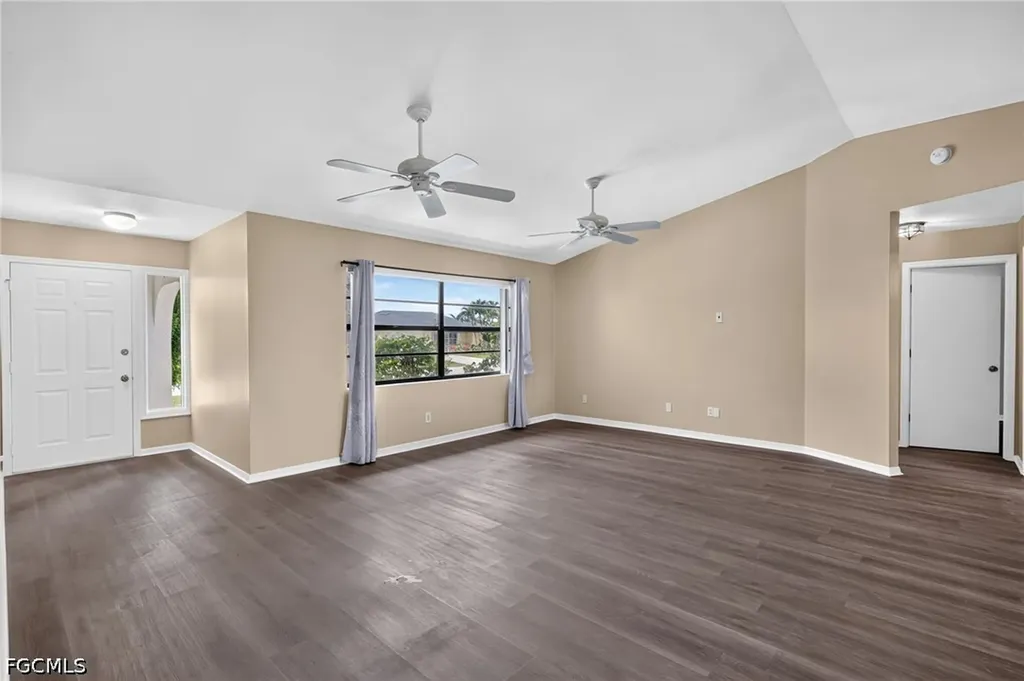 718 SW 35th Terrace Cape Coral FL 33914