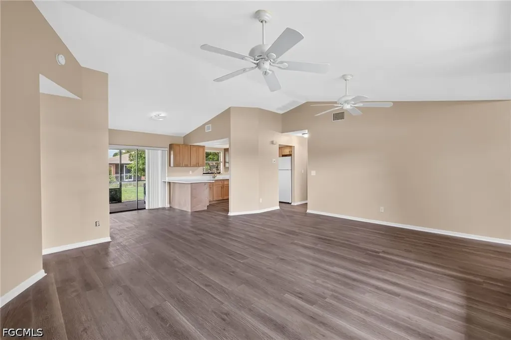 718 SW 35th Terrace Cape Coral FL 33914