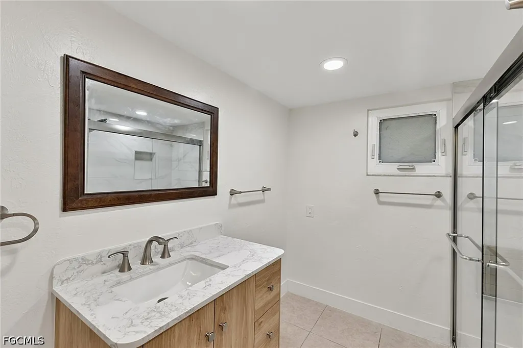 526 SE 34th Street Cape Coral FL 33904