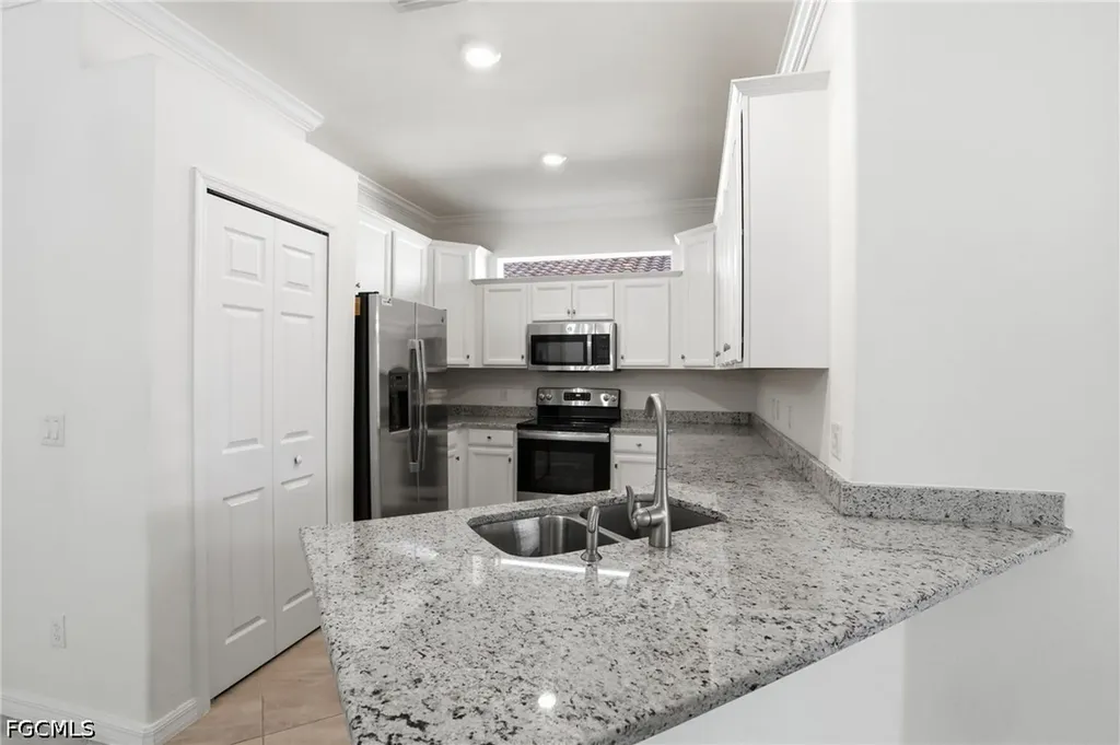 1835 Alameda Drive Naples FL 34120