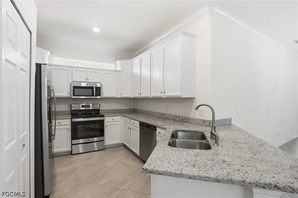 1835 Alameda Drive Naples FL 34120