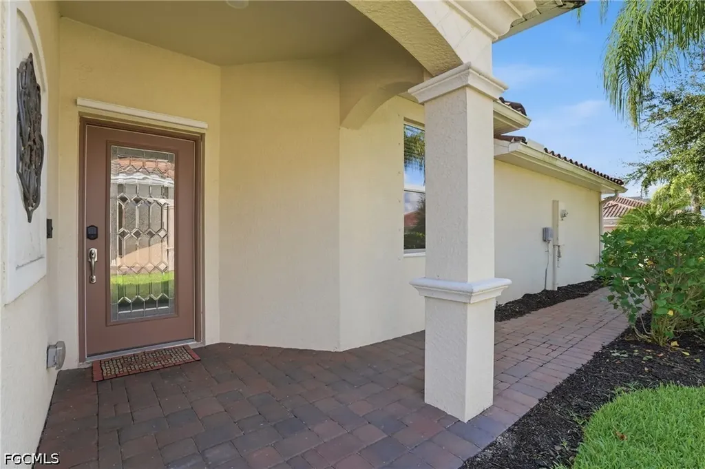 1835 Alameda Drive Naples FL 34120