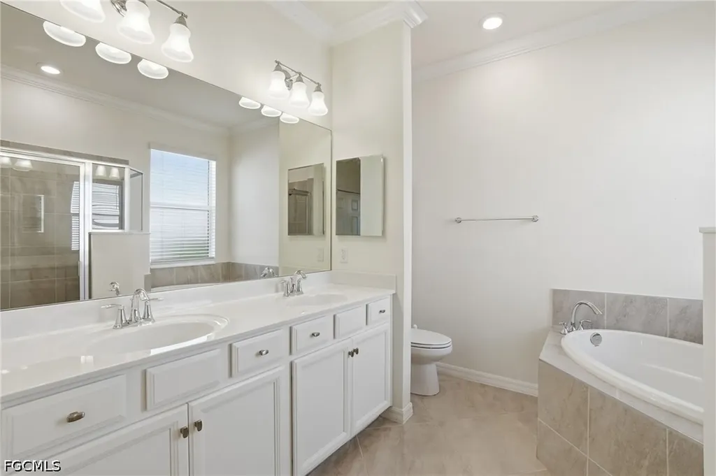 1835 Alameda Drive Naples FL 34120