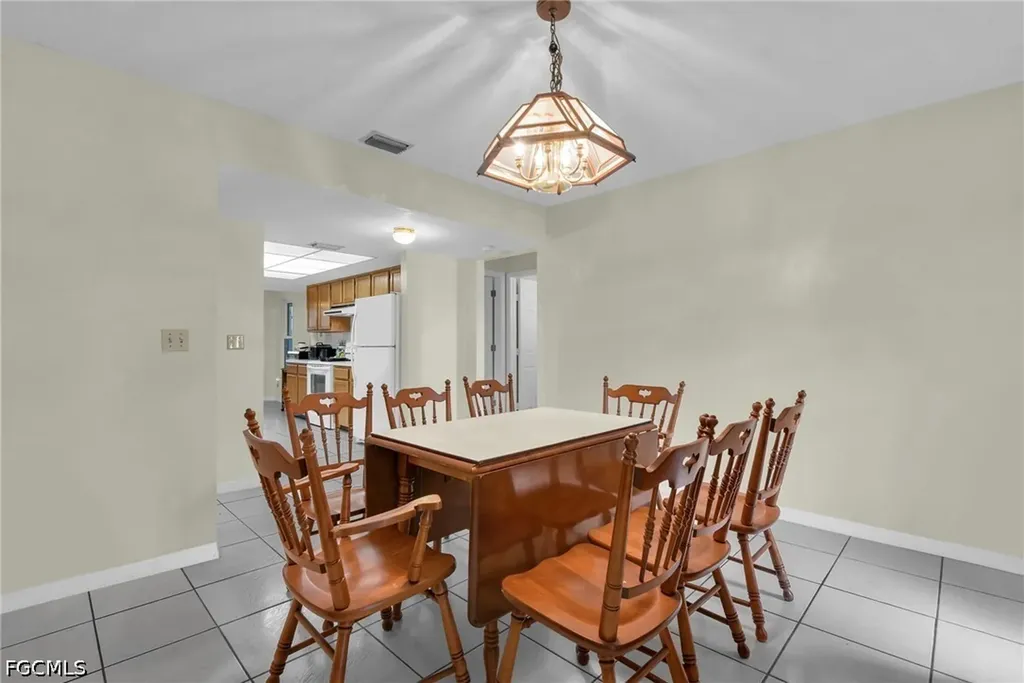 534 SE 32nd Terrace Cape Coral FL 33904