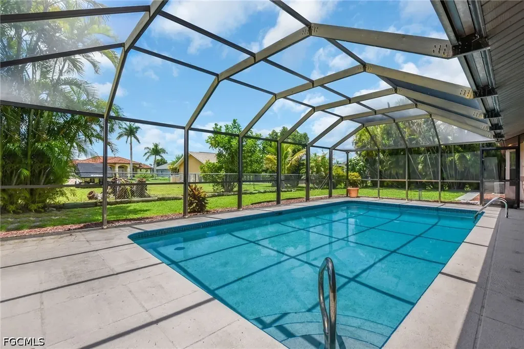 534 SE 32nd Terrace Cape Coral FL 33904