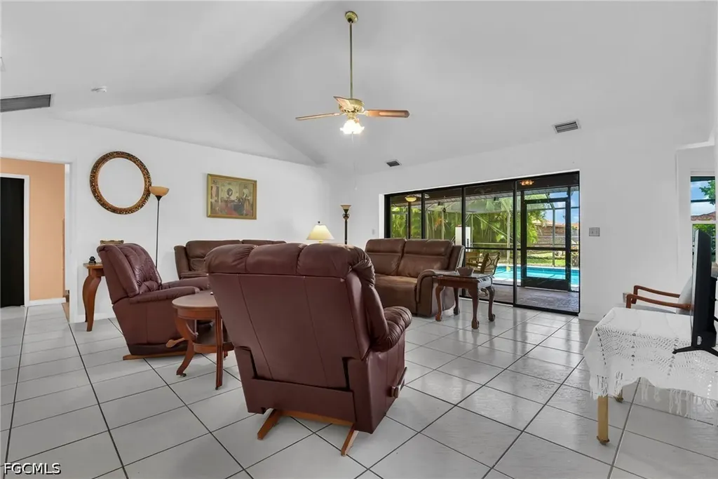 534 SE 32nd Terrace Cape Coral FL 33904