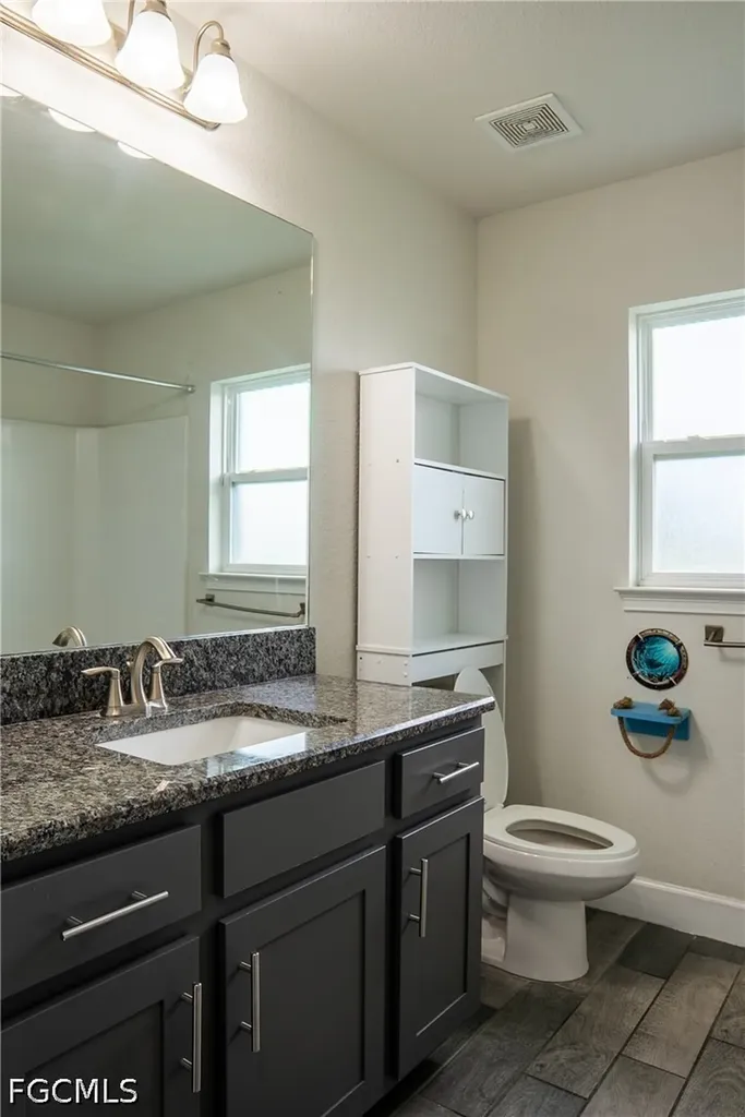 1100 Diplomat Parkway W Cape Coral FL 33993