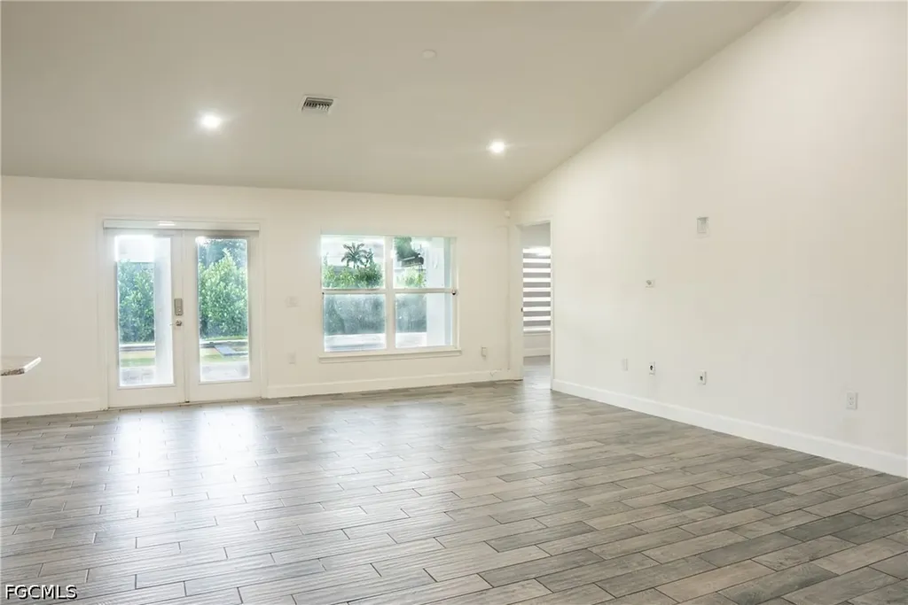 1100 Diplomat Parkway W Cape Coral FL 33993