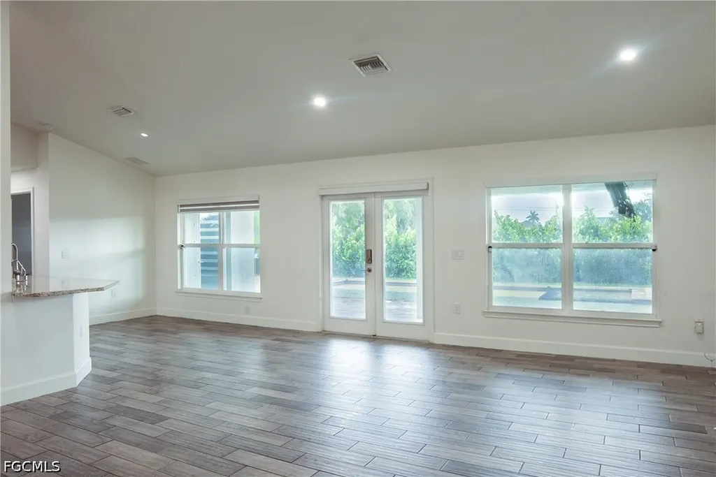 1100 Diplomat Parkway W Cape Coral FL 33993