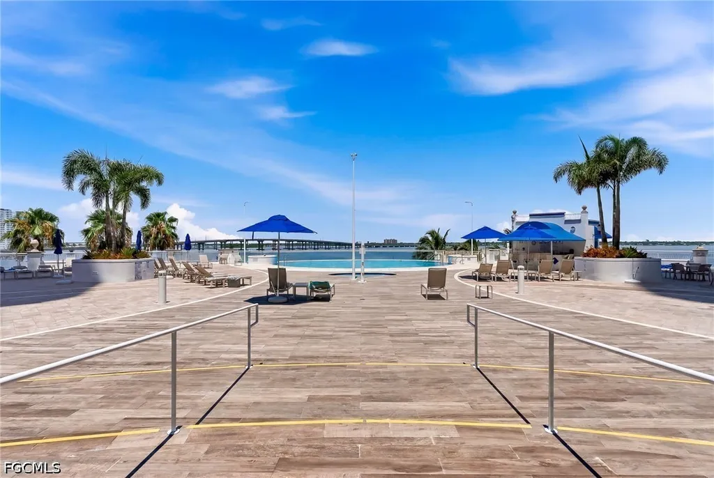 2743 1st Street Fort Myers FL 33916