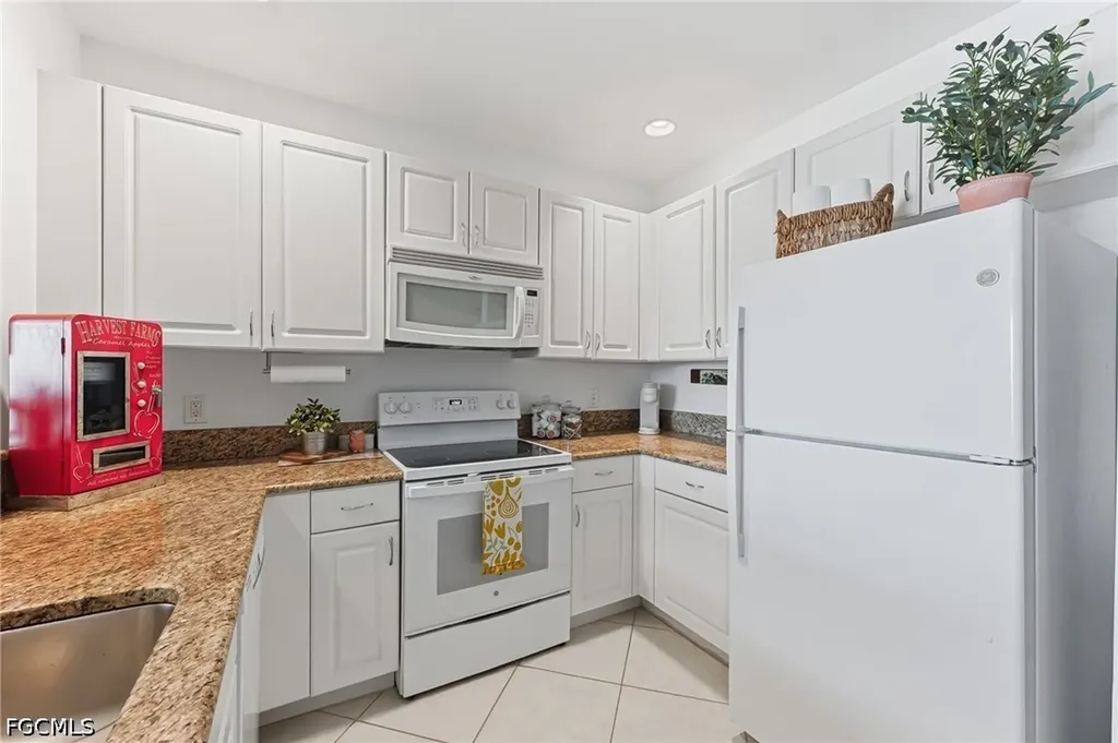 2743 1st Street Fort Myers FL 33916