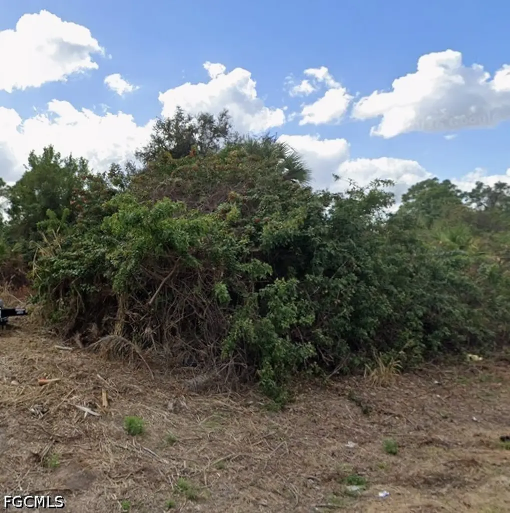 820 Porter Street E Lehigh Acres FL 33974