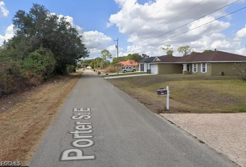 820 Porter Street E Lehigh Acres FL 33974