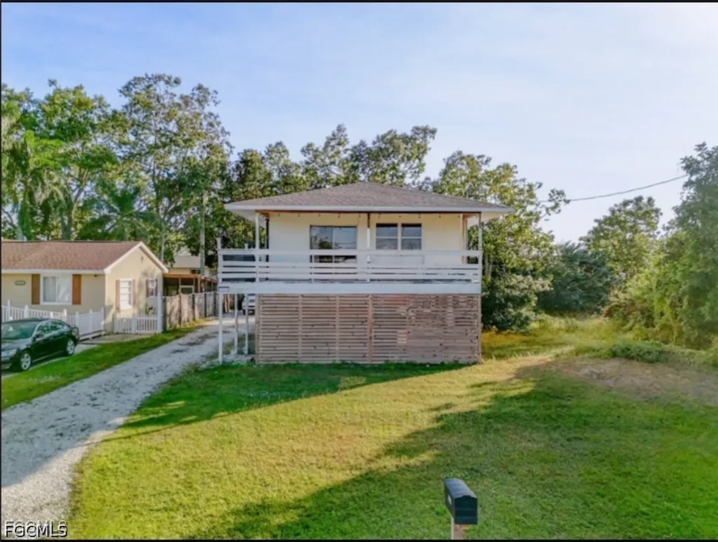 3909 3rd Street SW Lehigh Acres FL 33976