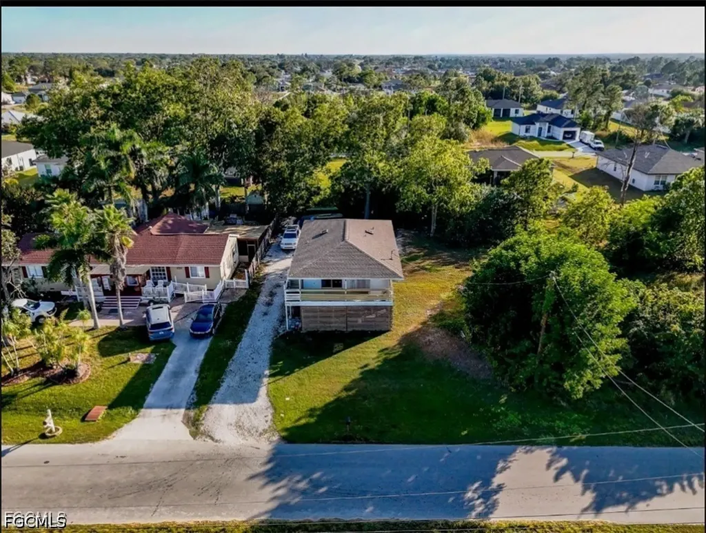 3909 3rd Street SW Lehigh Acres FL 33976