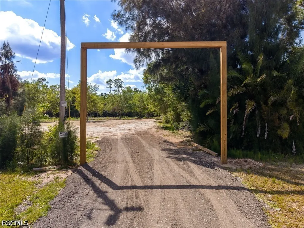 11540 Fox Hill Road North Fort Myers FL 33917