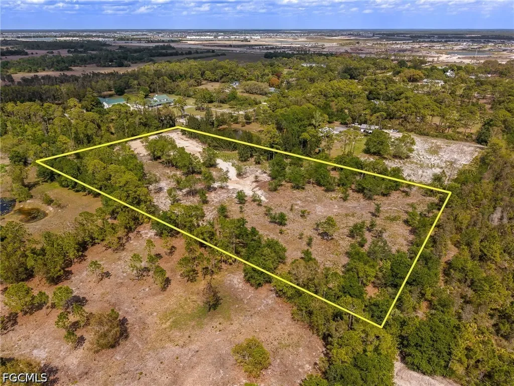 11540 Fox Hill Road North Fort Myers FL 33917