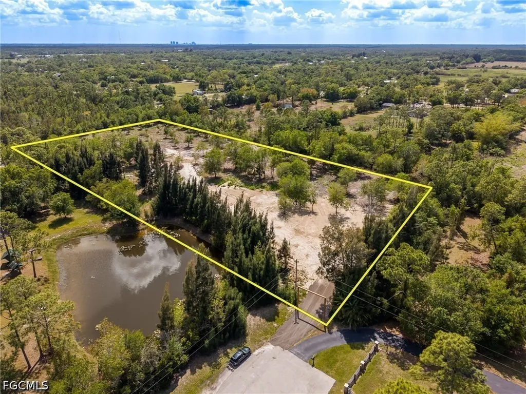 11540 Fox Hill Road North Fort Myers FL 33917